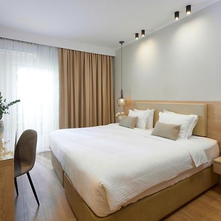 Filippos Hotel Халкидон Экстерьер фото